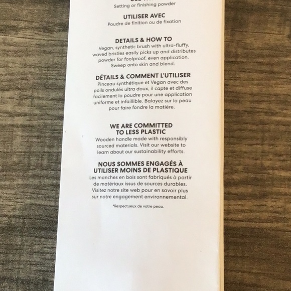 Bare Minerals Supreme Finisher Brush - Picture 6 of 6